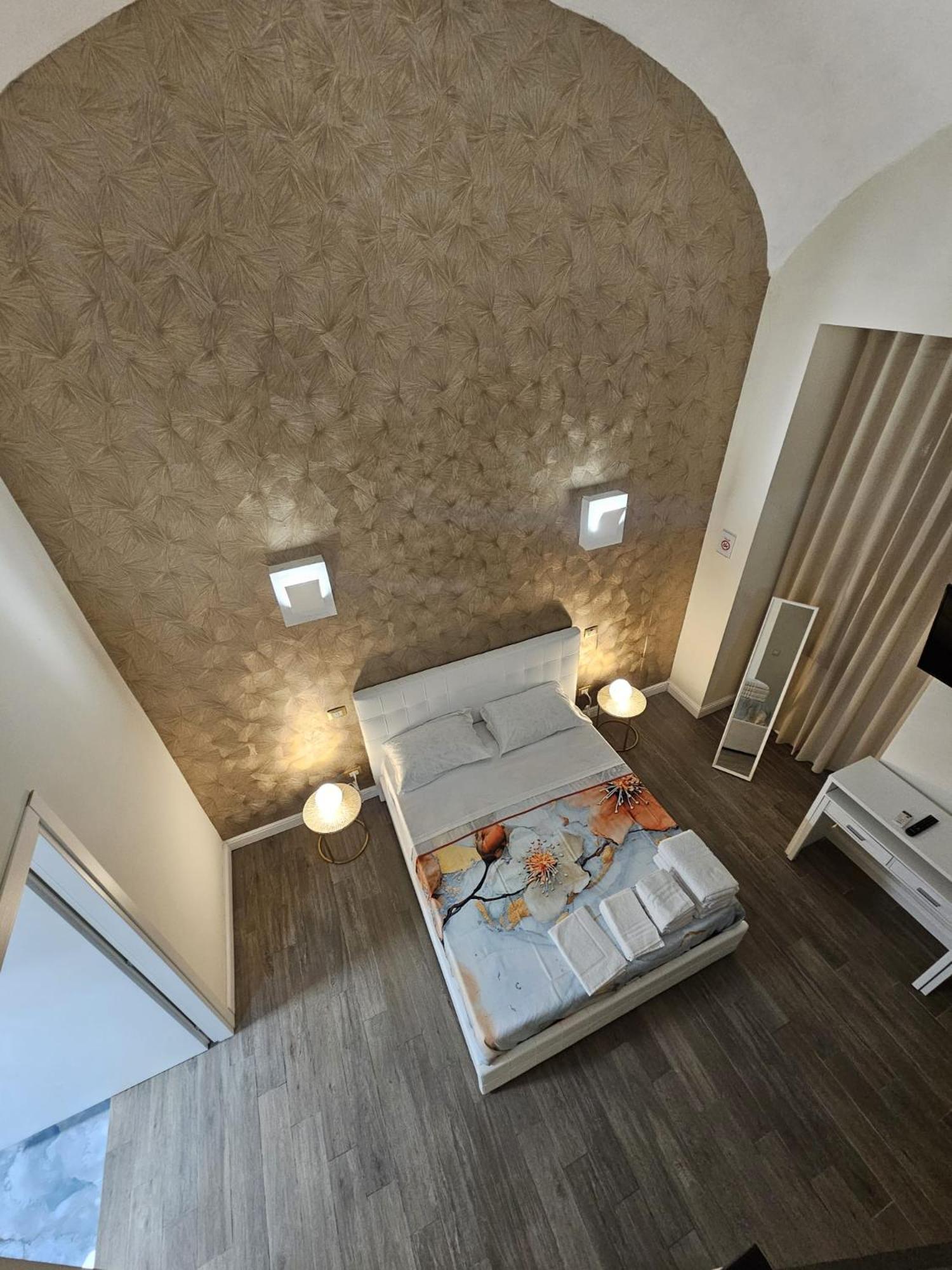 Bed and Breakfast Napoli The Charme Esterno foto
