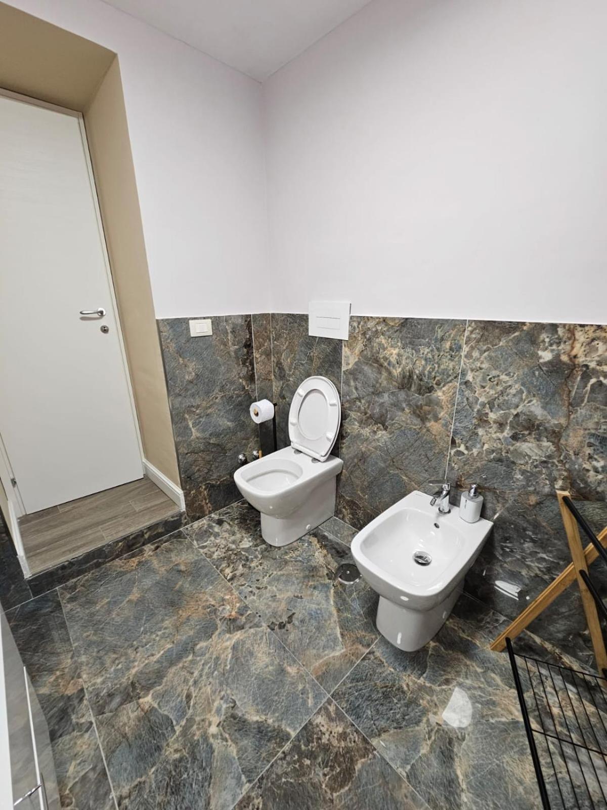 Bed and Breakfast Napoli The Charme Esterno foto