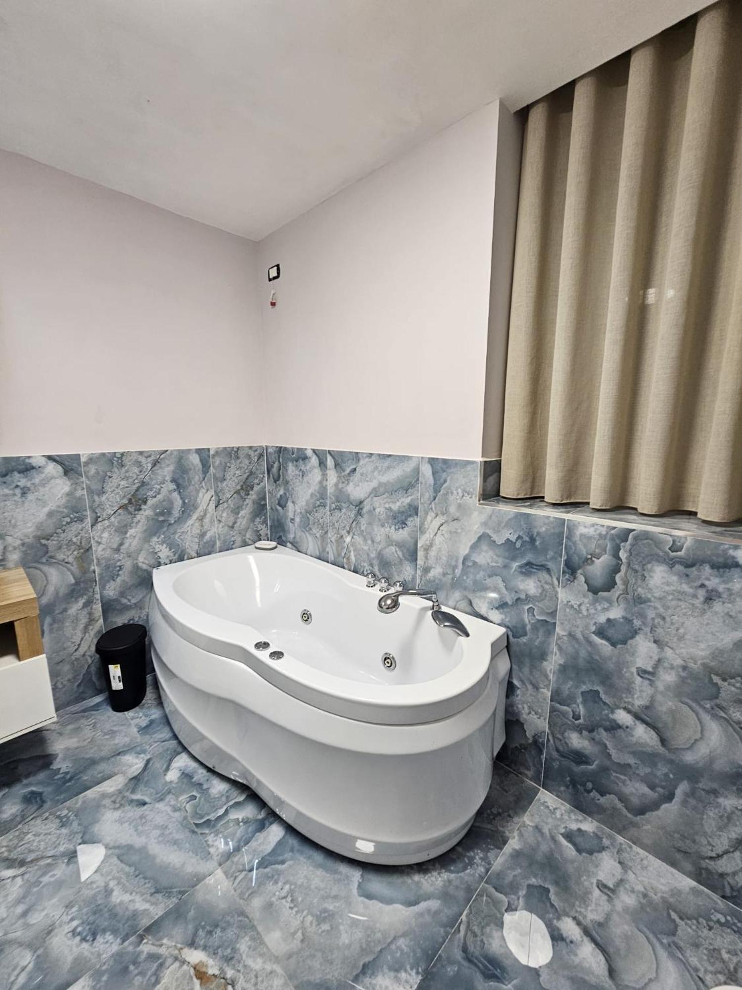Bed and Breakfast Napoli The Charme Esterno foto
