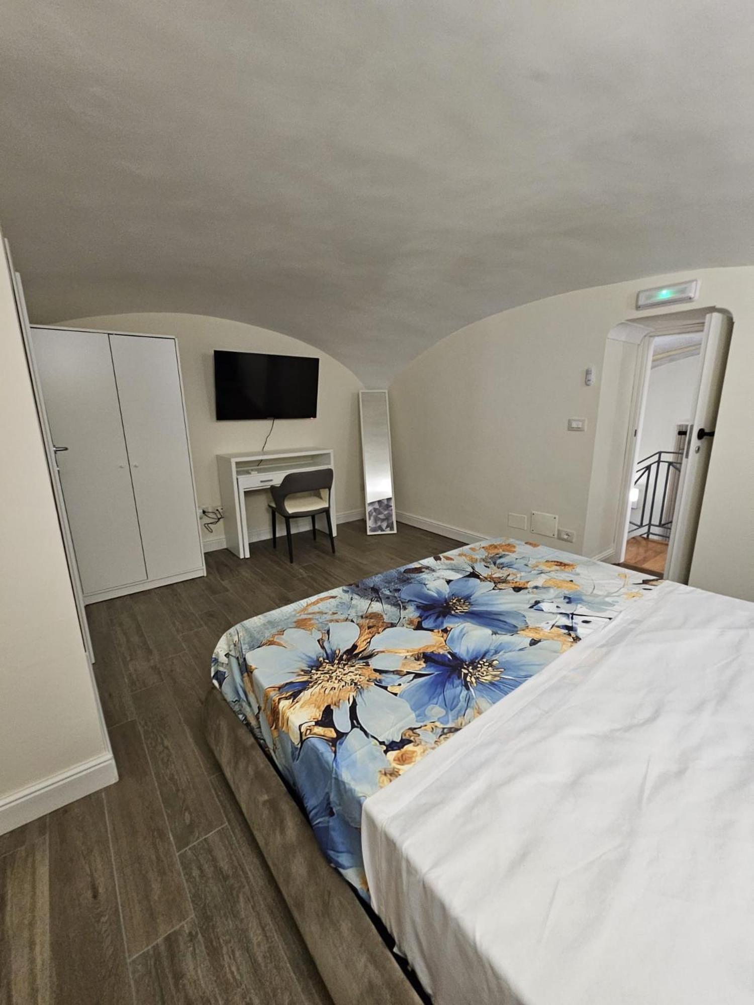 Bed and Breakfast Napoli The Charme Esterno foto